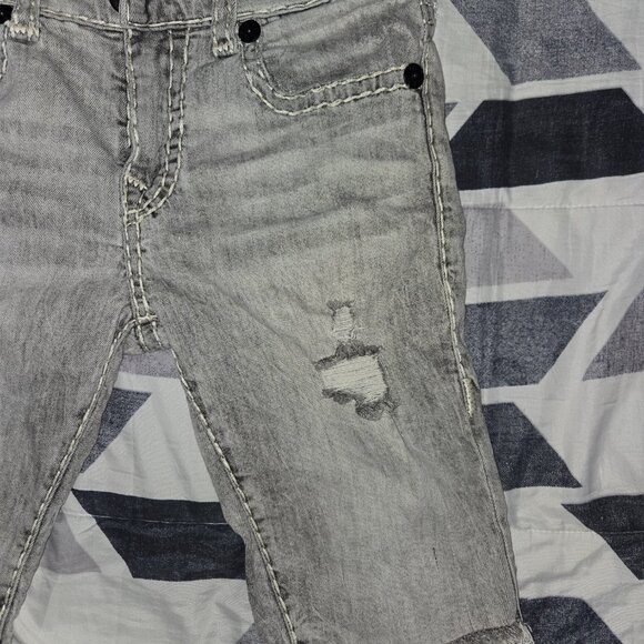 True Religion Rocco Relaxed Distressed Skinny Denim Jean Shorts - Size 31 - Picture 7 of 11